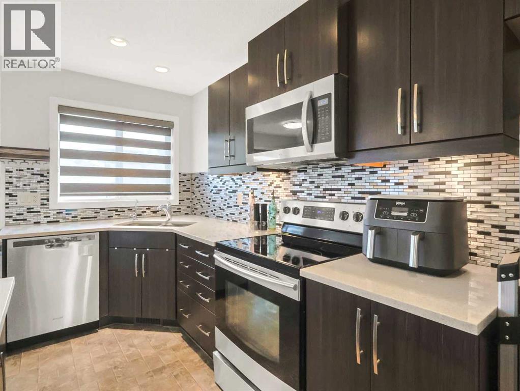 144 Skyview Point Green Ne, Calgary, Alberta  T4N 0G7 - Photo 11 - A2258438