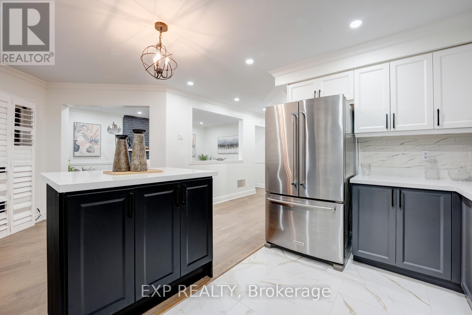 33 Hartrick Place, Whitby, Ontario  L1R 2C2 - Photo 14 - E12449594