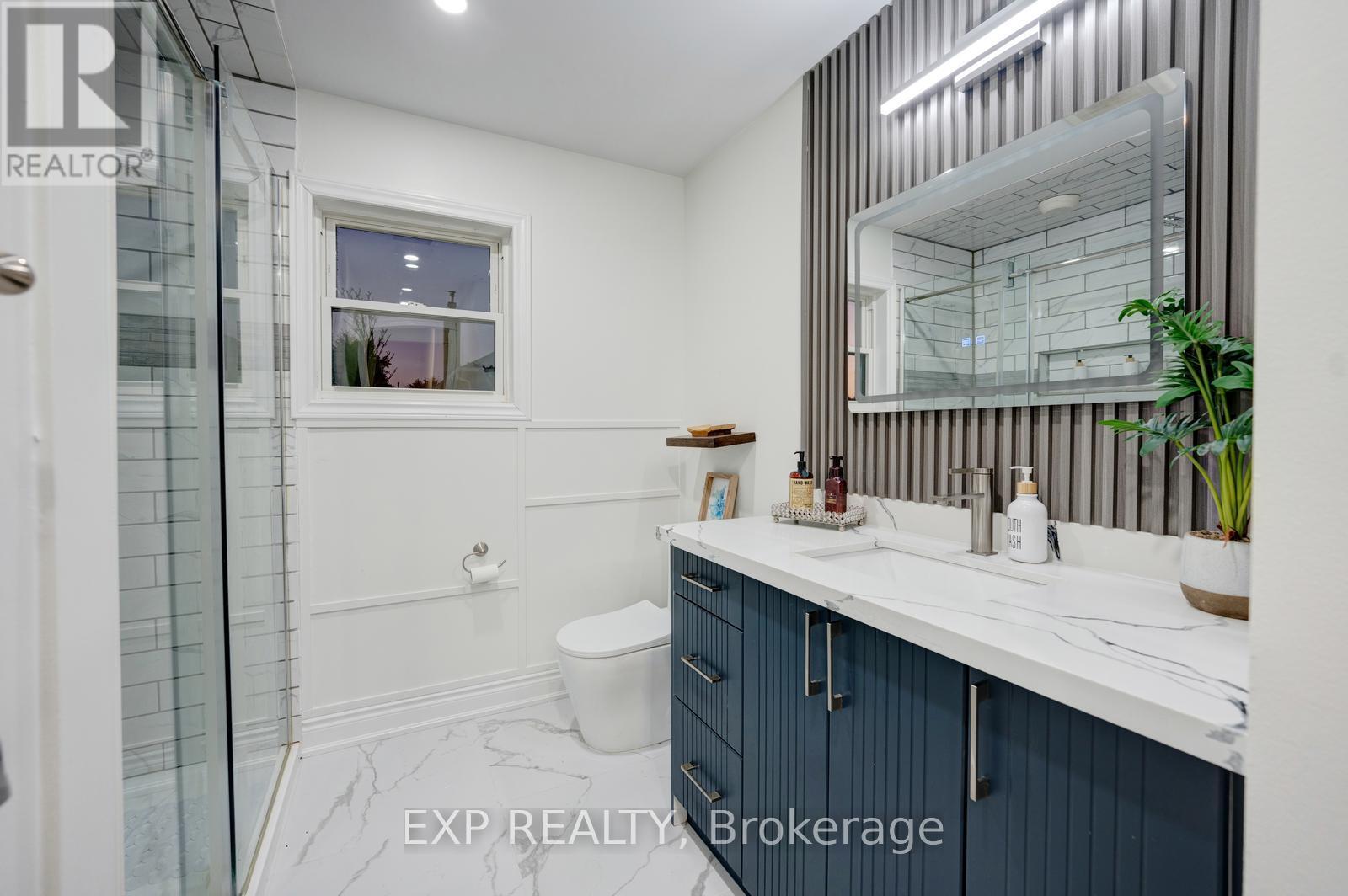 33 Hartrick Place, Whitby, Ontario  L1R 2C2 - Photo 34 - E12449594