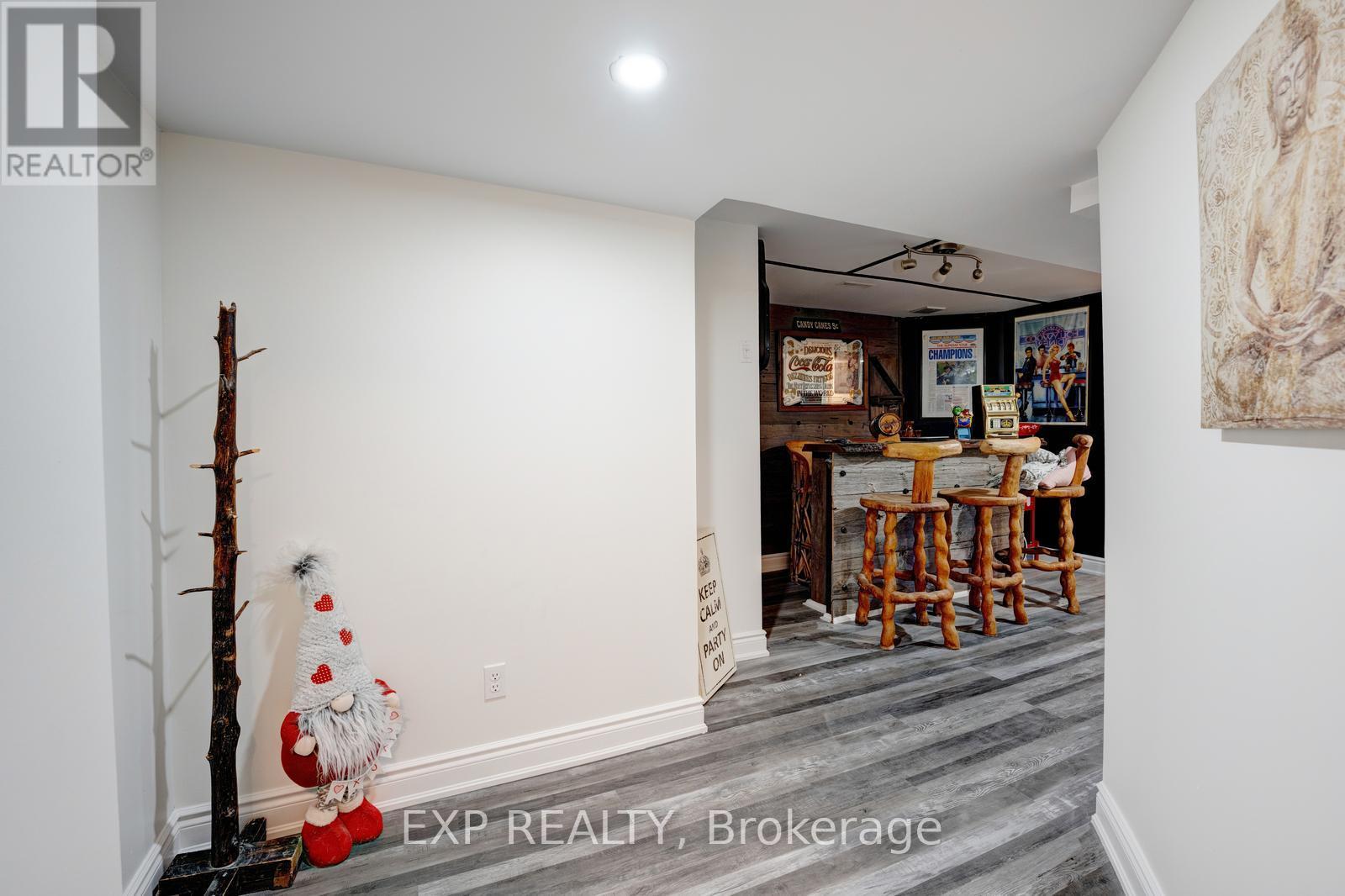 33 Hartrick Place, Whitby, Ontario  L1R 2C2 - Photo 36 - E12449594