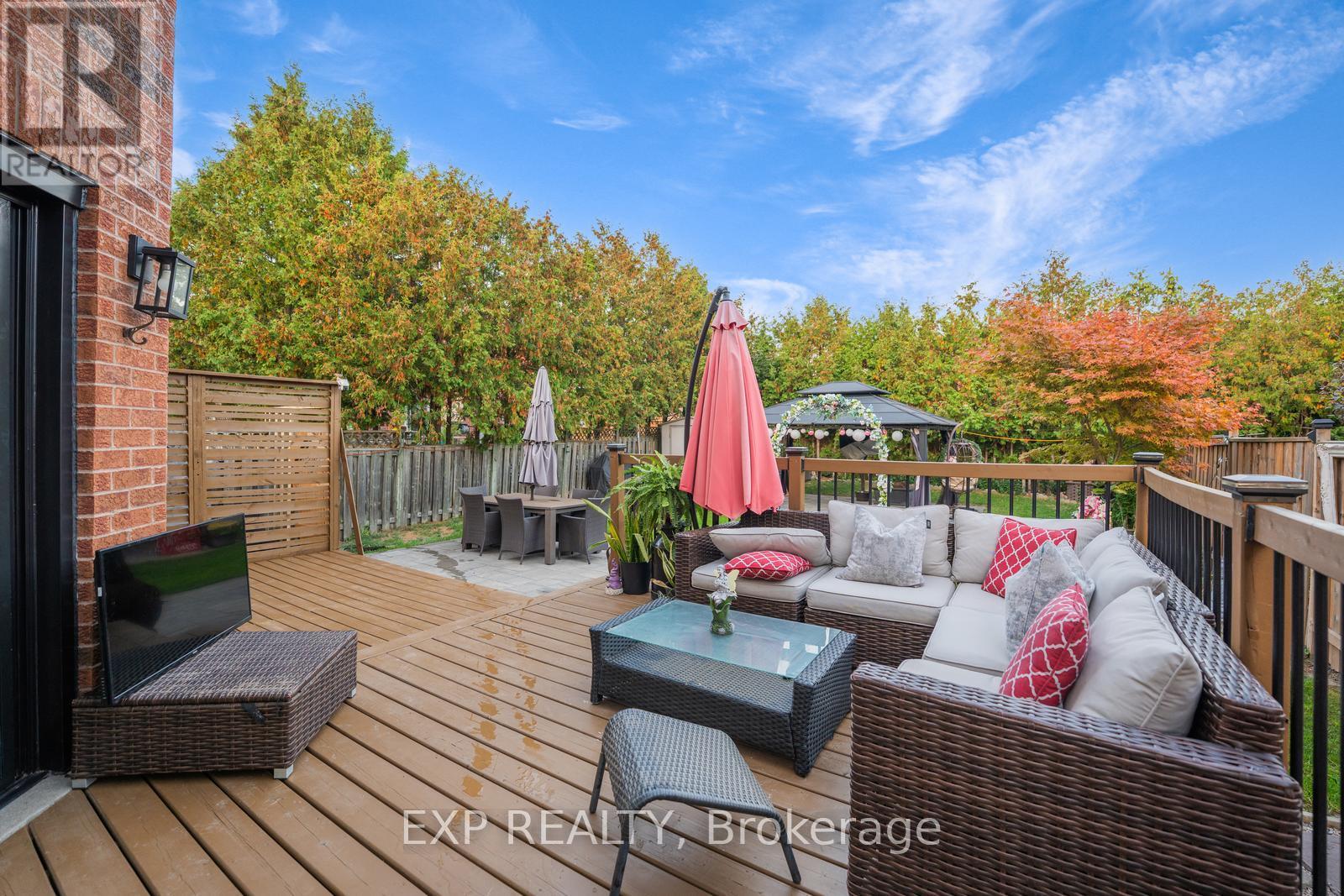 33 Hartrick Place, Whitby, Ontario  L1R 2C2 - Photo 42 - E12449594