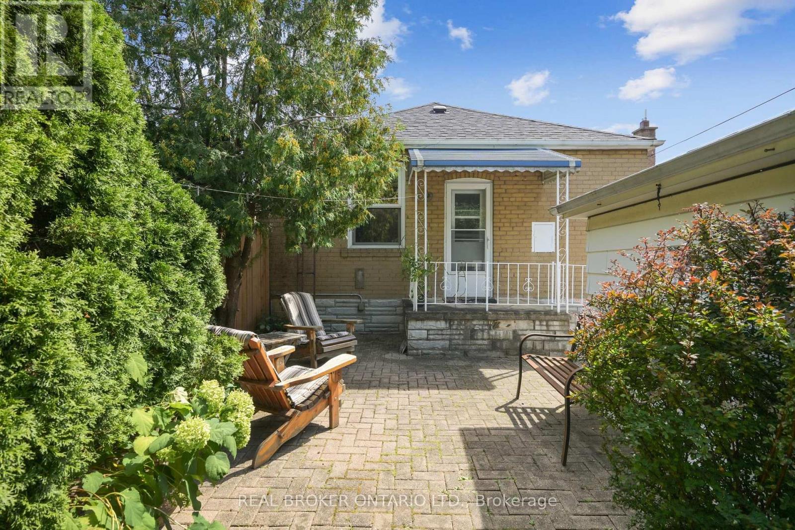 28 Galbraith Avenue, Toronto, Ontario  M4B 2B5 - Photo 27 - E12449602