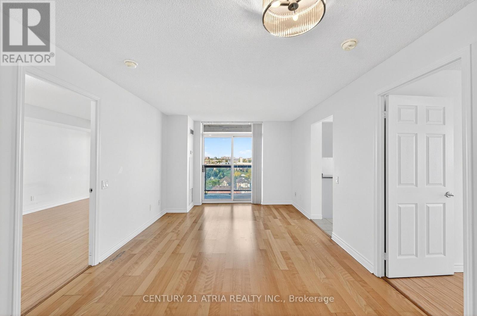 716 - 8 Mondeo Drive, Toronto, Ontario  M1P 5C7 - Photo 10 - E12449604