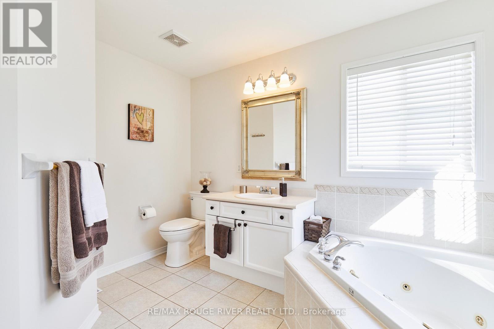 25 Constance Drive, Whitby, Ontario  L1P 1M9 - Photo 20 - E12449629