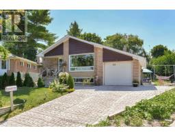 MAIN - 2 WINDOVER DRIVE, Toronto, Ontario