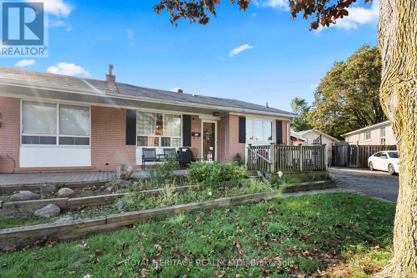 42 BILLINGSGATE CRESCENT, Ajax, Ontario