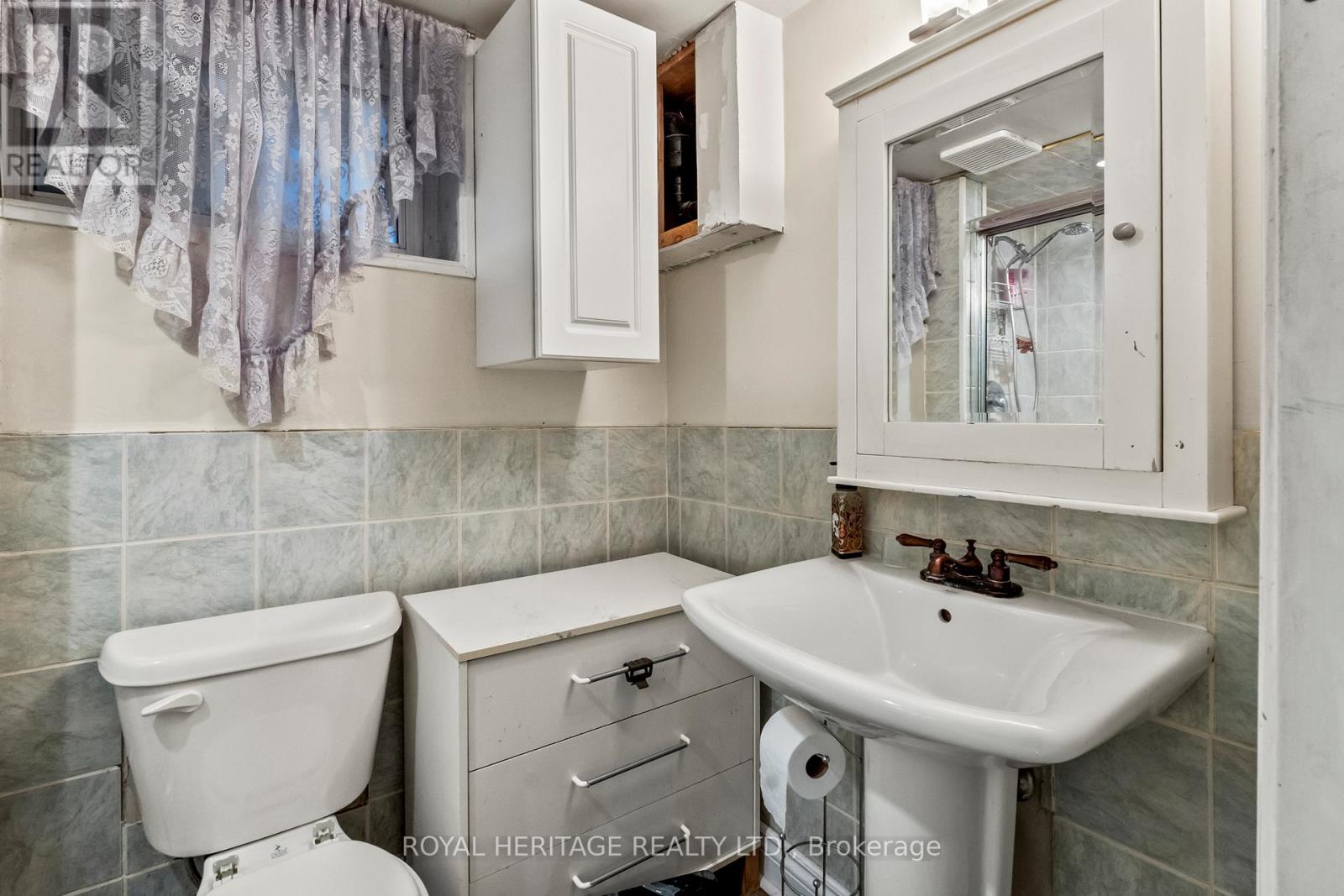 42 Billingsgate Crescent, Ajax, Ontario  L1S 2R8 - Photo 20 - E12449730