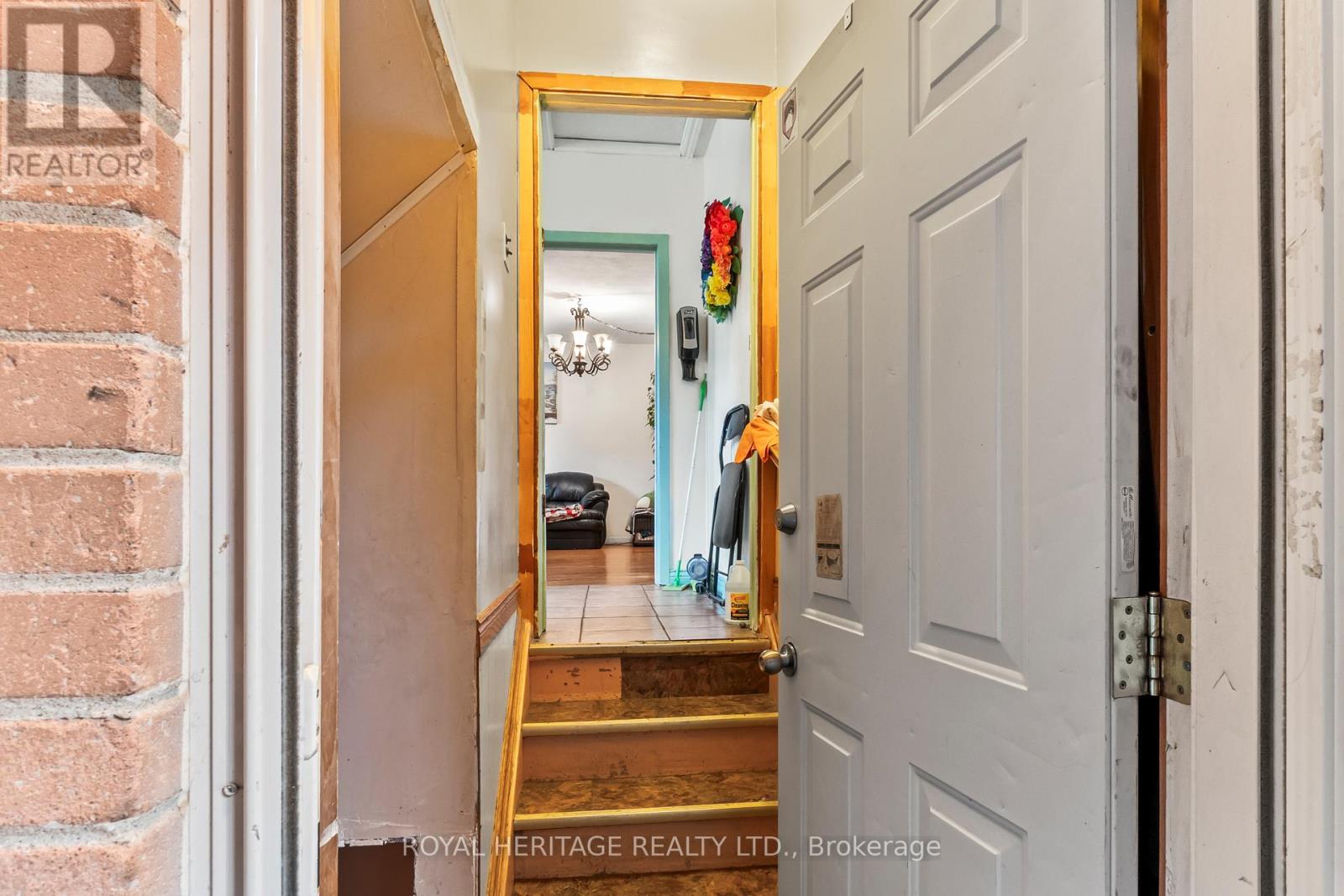 42 Billingsgate Crescent, Ajax, Ontario  L1S 2R8 - Photo 26 - E12449730