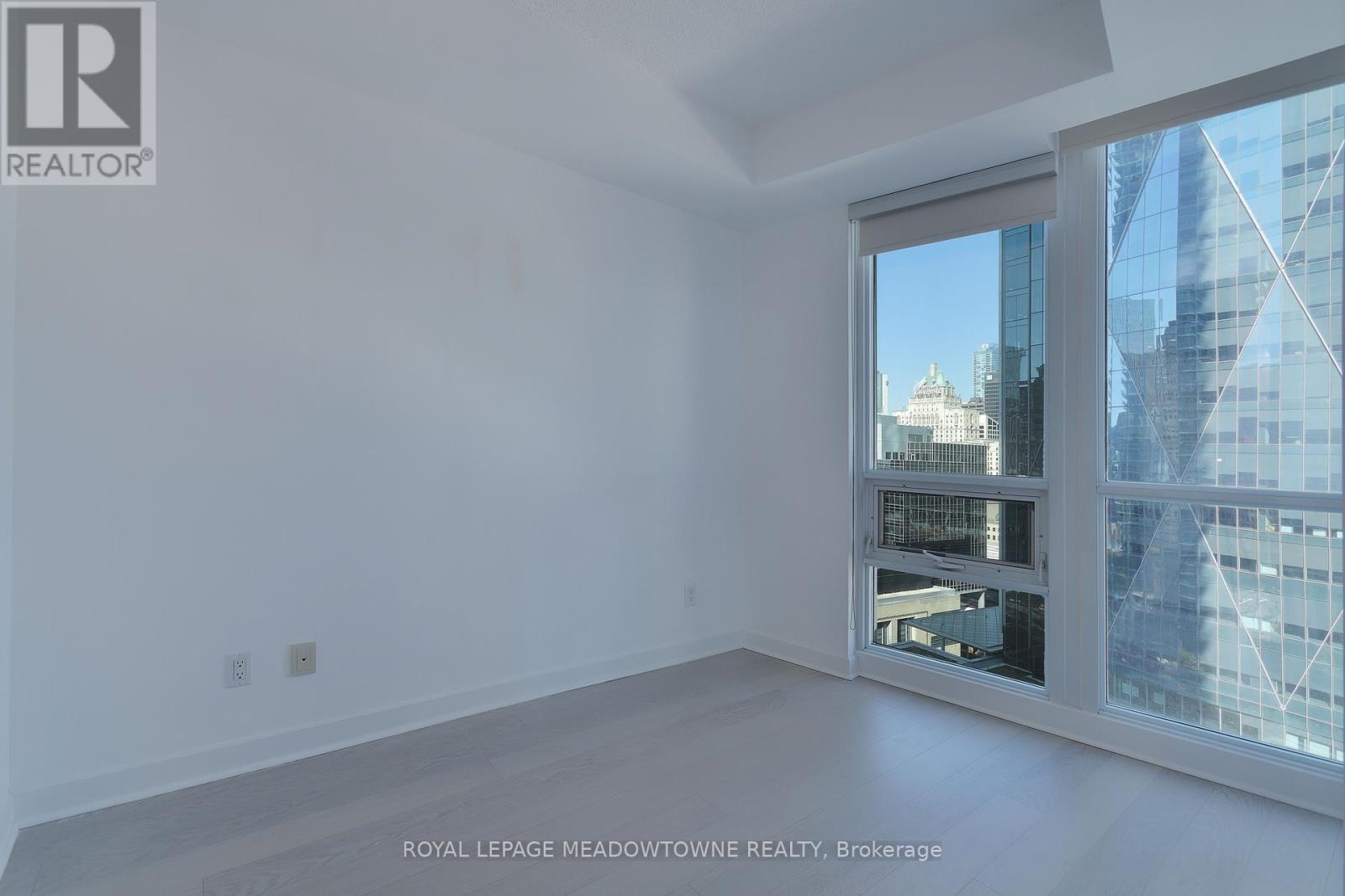 1805 - 18 Harbour Street, Toronto, Ontario  M5J 2Z6 - Photo 19 - C12449695