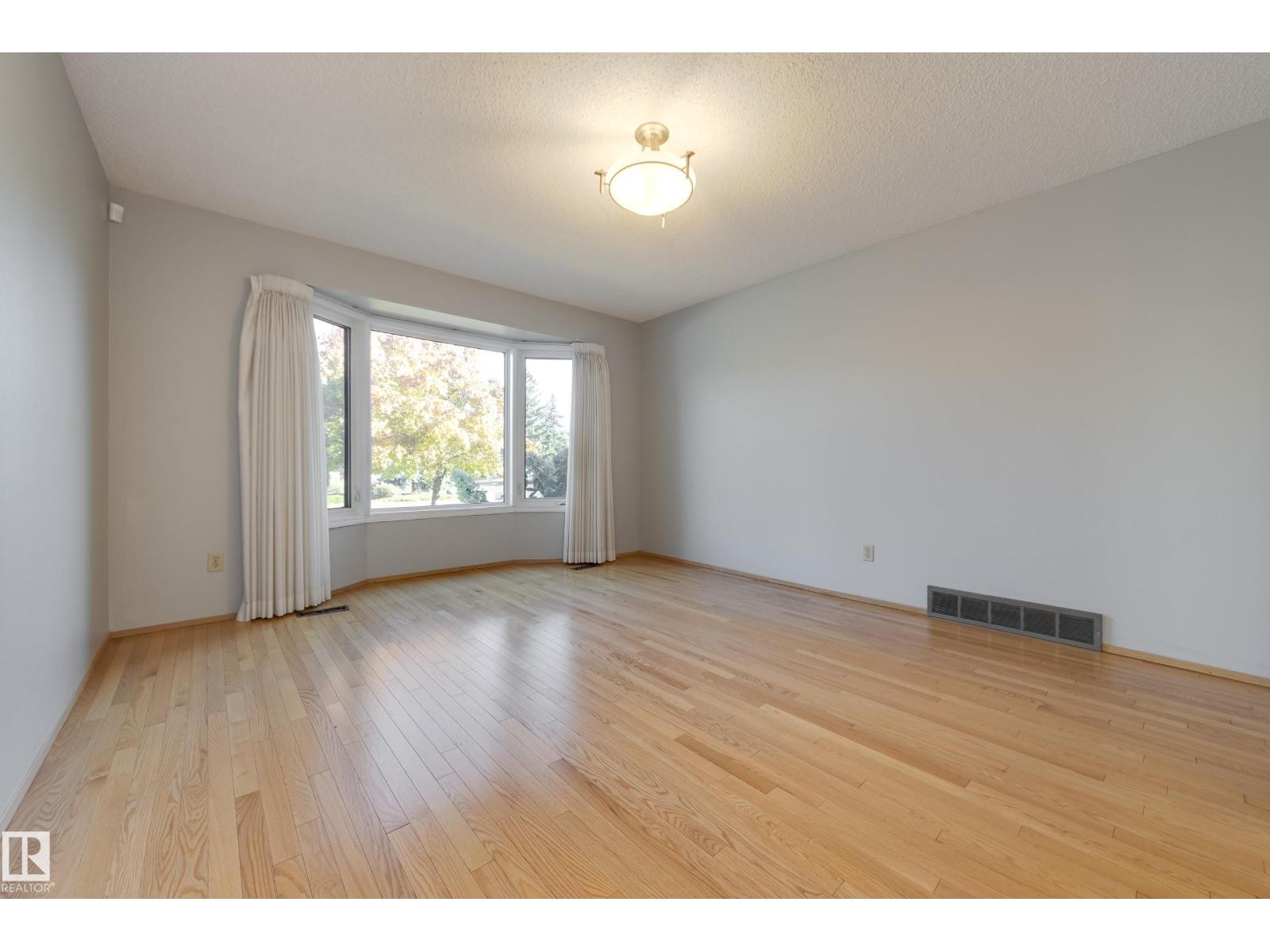5403 39a Av Nw, Edmonton, Alberta  T6L 2E3 - Photo 23 - E4461150