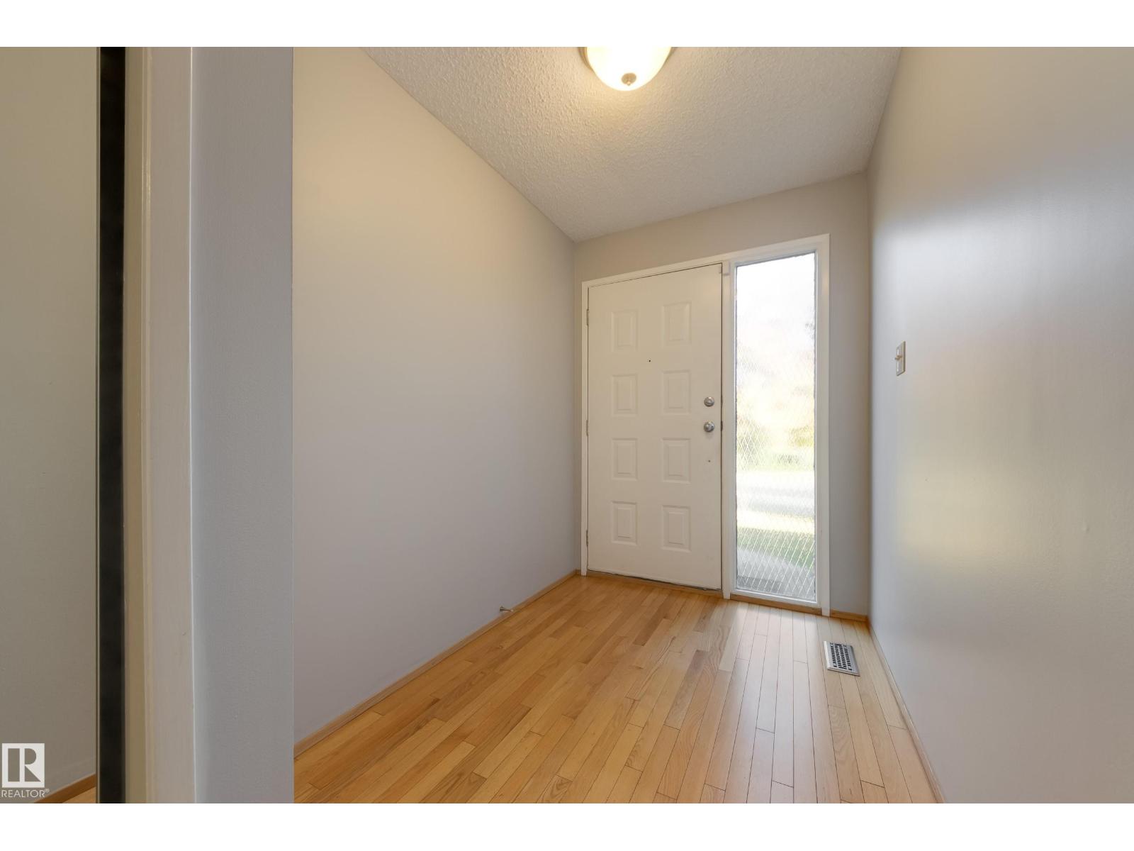 5403 39a Av Nw, Edmonton, Alberta  T6L 2E3 - Photo 3 - E4461150