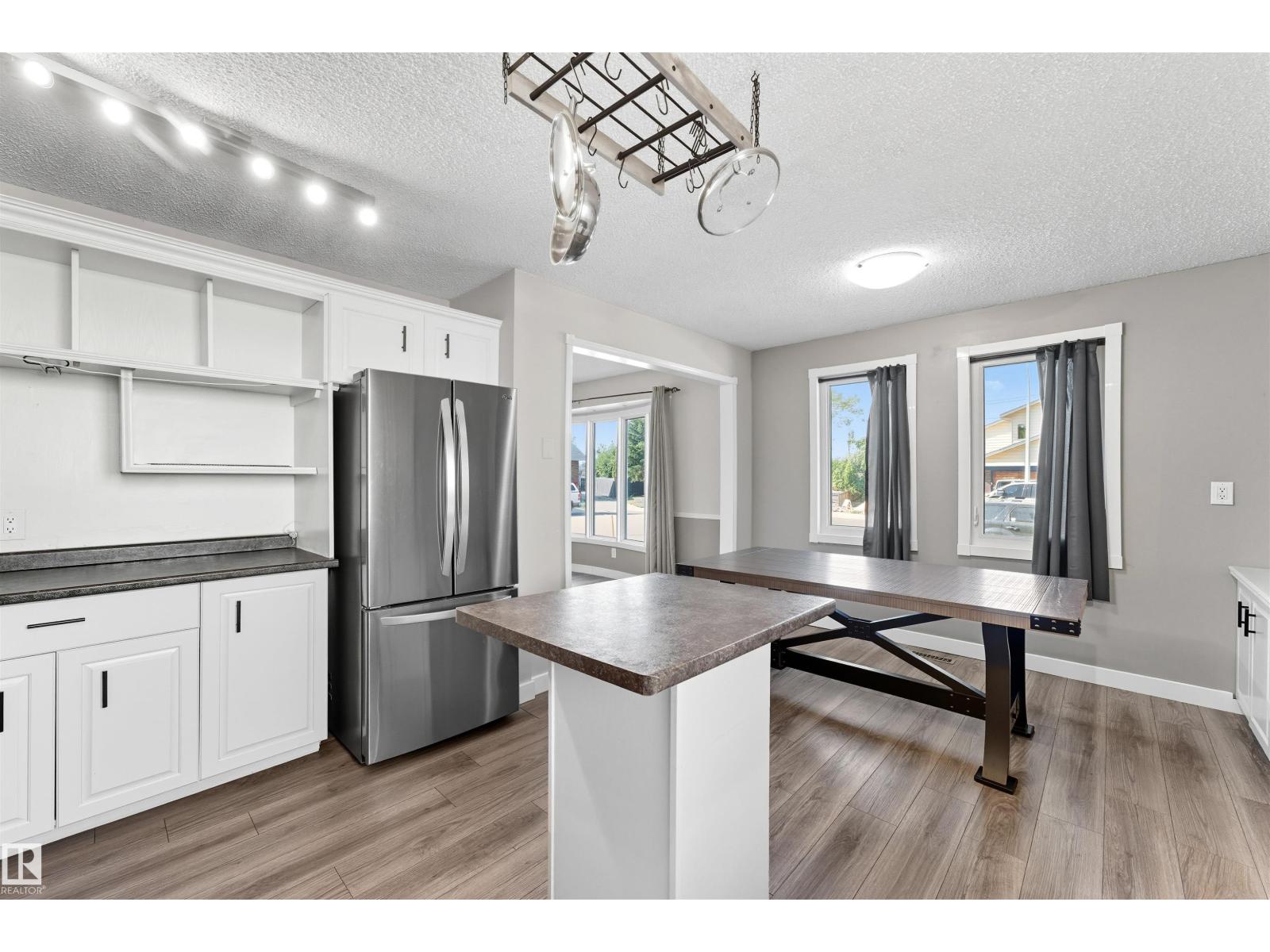 363 Huffman Cr Nw, Edmonton, Alberta  T5A 4C9 - Photo 12 - E4461152