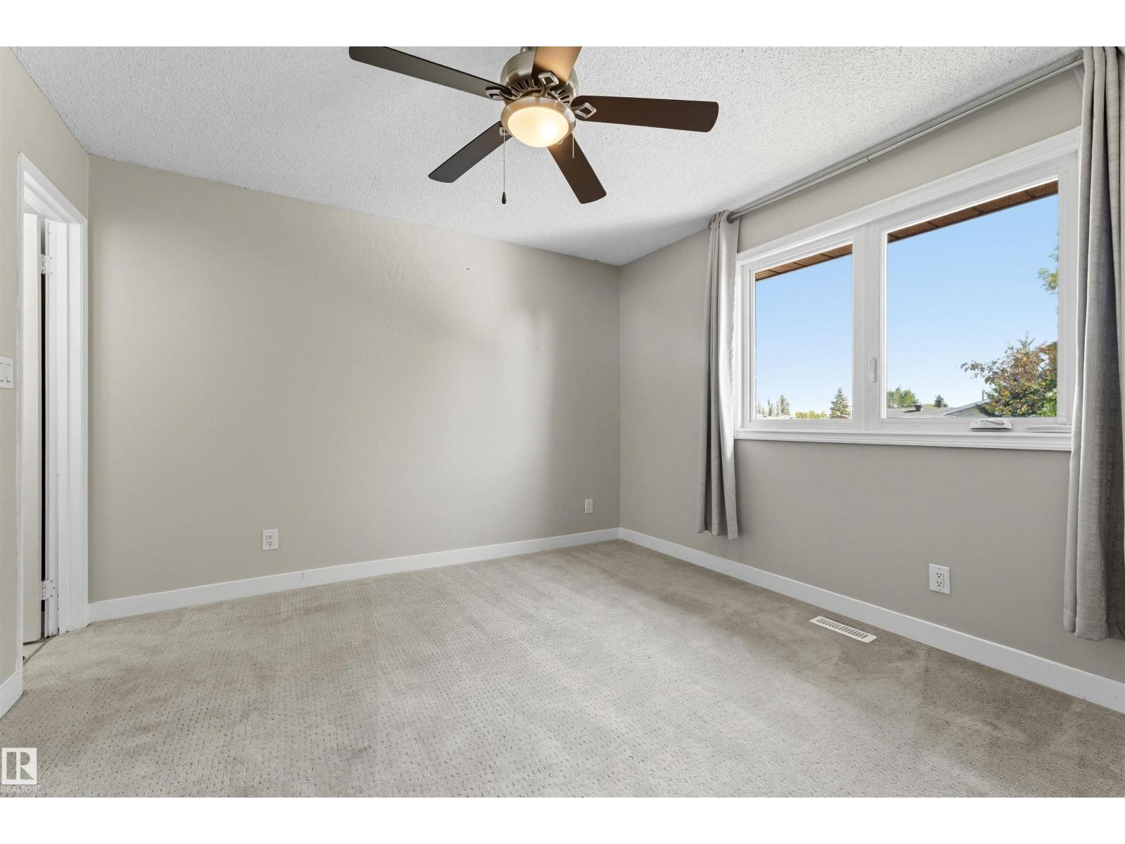 363 Huffman Cr Nw, Edmonton, Alberta  T5A 4C9 - Photo 28 - E4461152