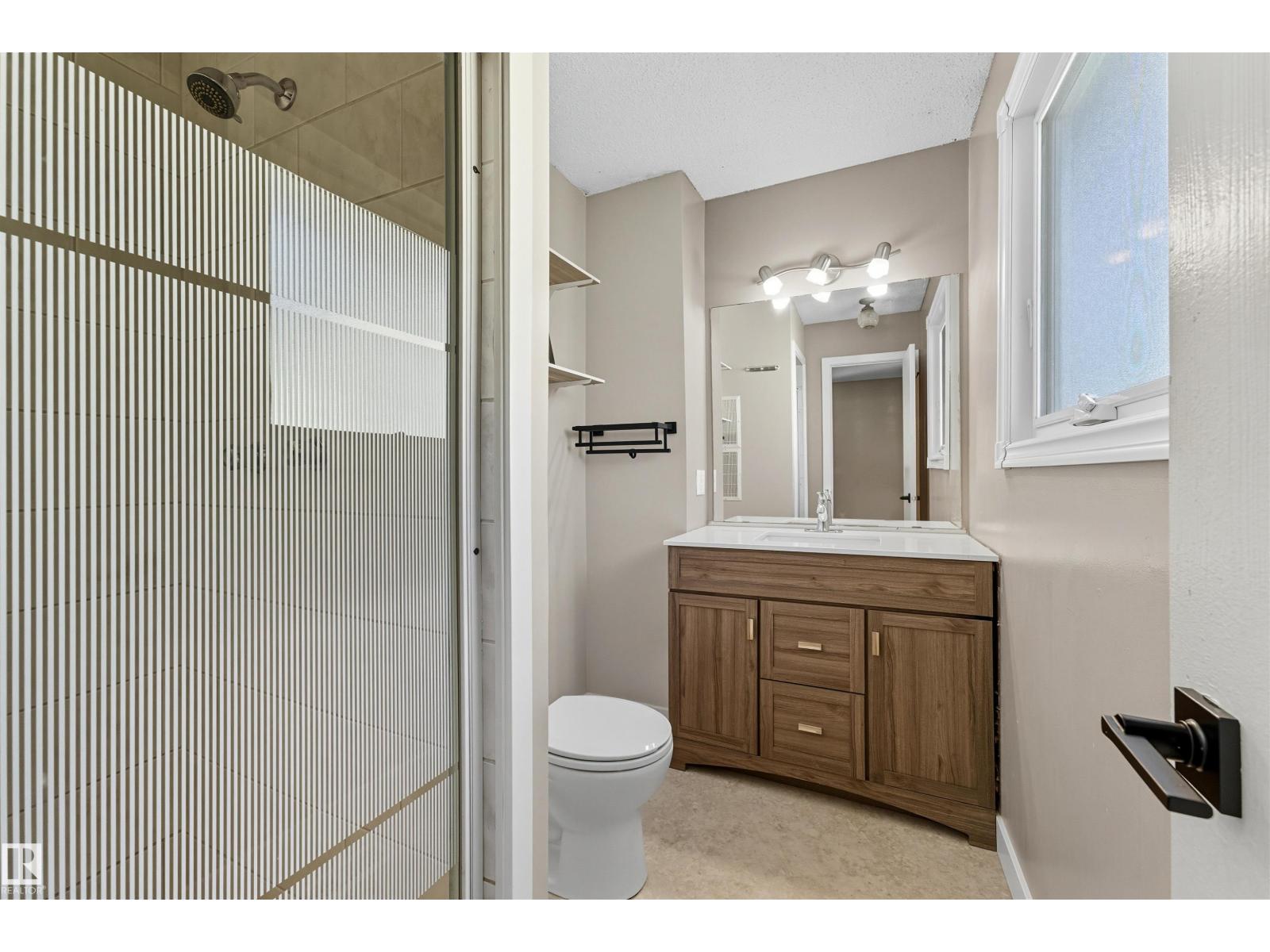 363 Huffman Cr Nw, Edmonton, Alberta  T5A 4C9 - Photo 31 - E4461152