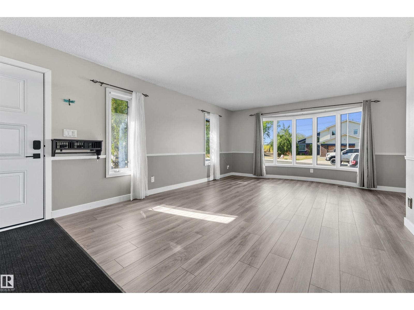 363 Huffman Cr Nw, Edmonton, Alberta  T5A 4C9 - Photo 7 - E4461152