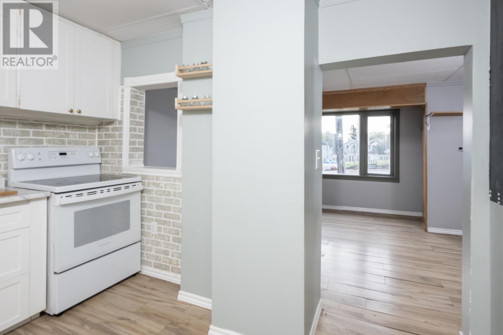 128 High St N, Thunder Bay, Ontario  P7A 5R4 - Photo 10 - TB253029