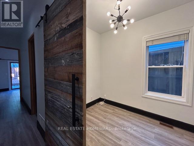 Main - 726 Gerrard Street, Toronto, Ontario  M4M 1Y3 - Photo 11 - E12447970