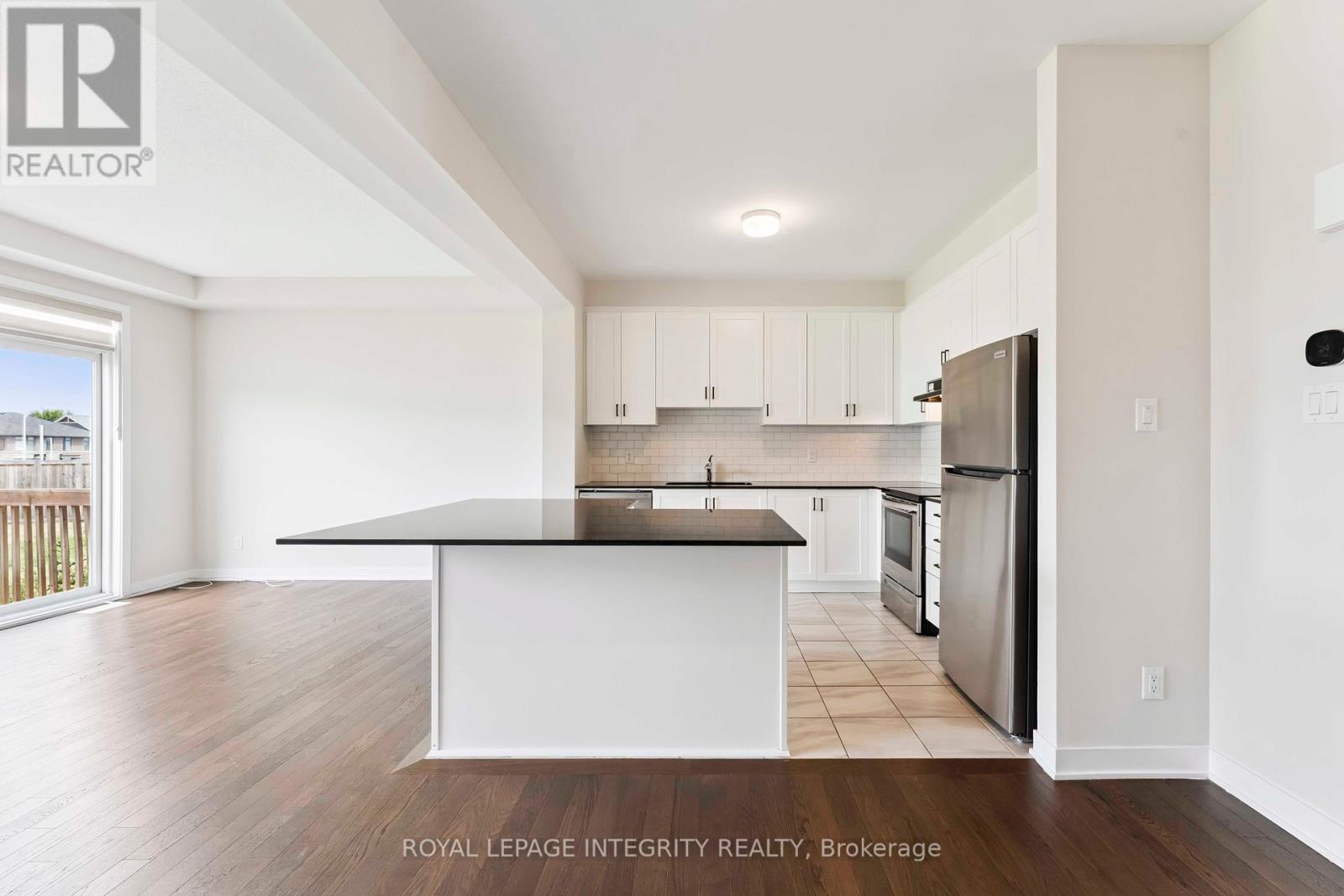 227 Ormiston Crescent, Ottawa, Ontario  K2J 7E3 - Photo 10 - X12449780