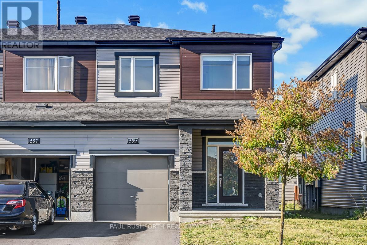 559 DECOEUR DRIVE, Ottawa, Ontario