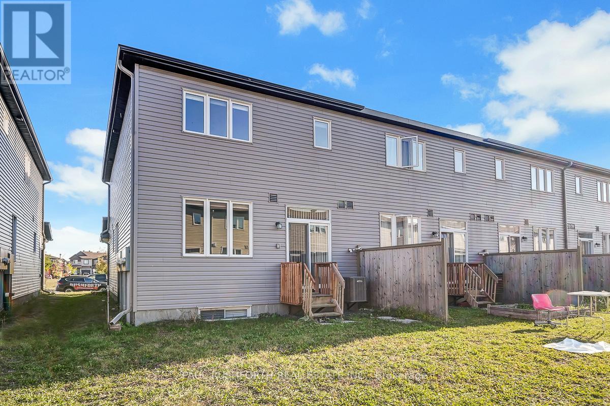 559 Decoeur Drive, Ottawa, Ontario  K4A 5G7 - Photo 25 - X12449782