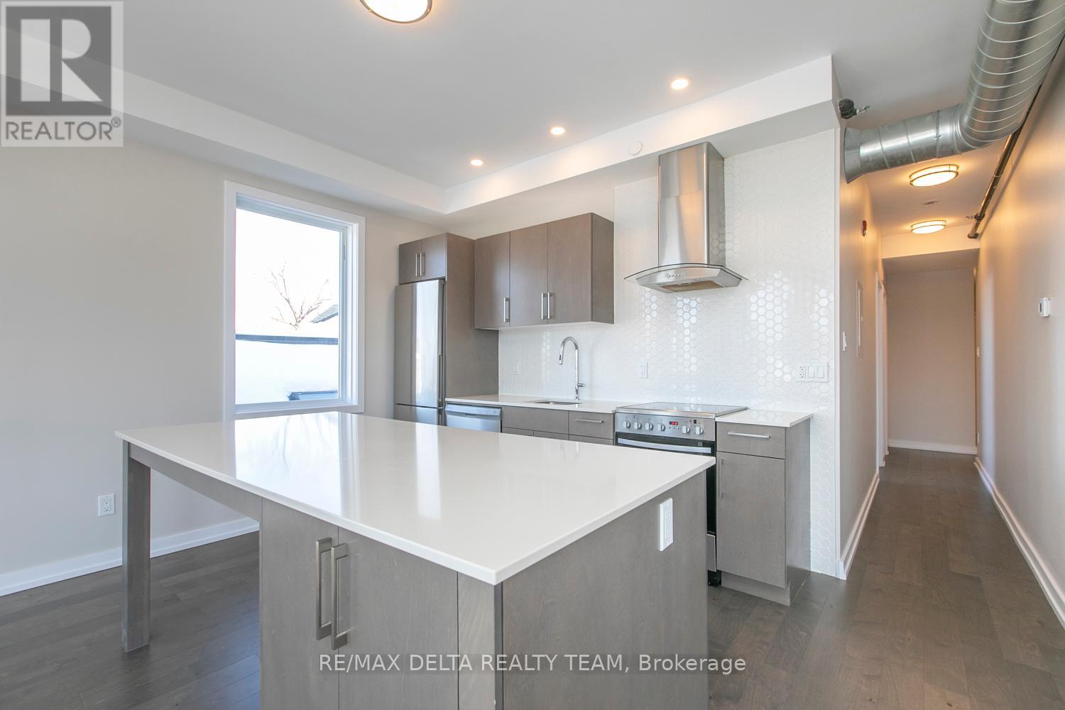 405 - 150 Greenfield Avenue, Ottawa, Ontario  K1S 5W6 - Photo 10 - X12449787