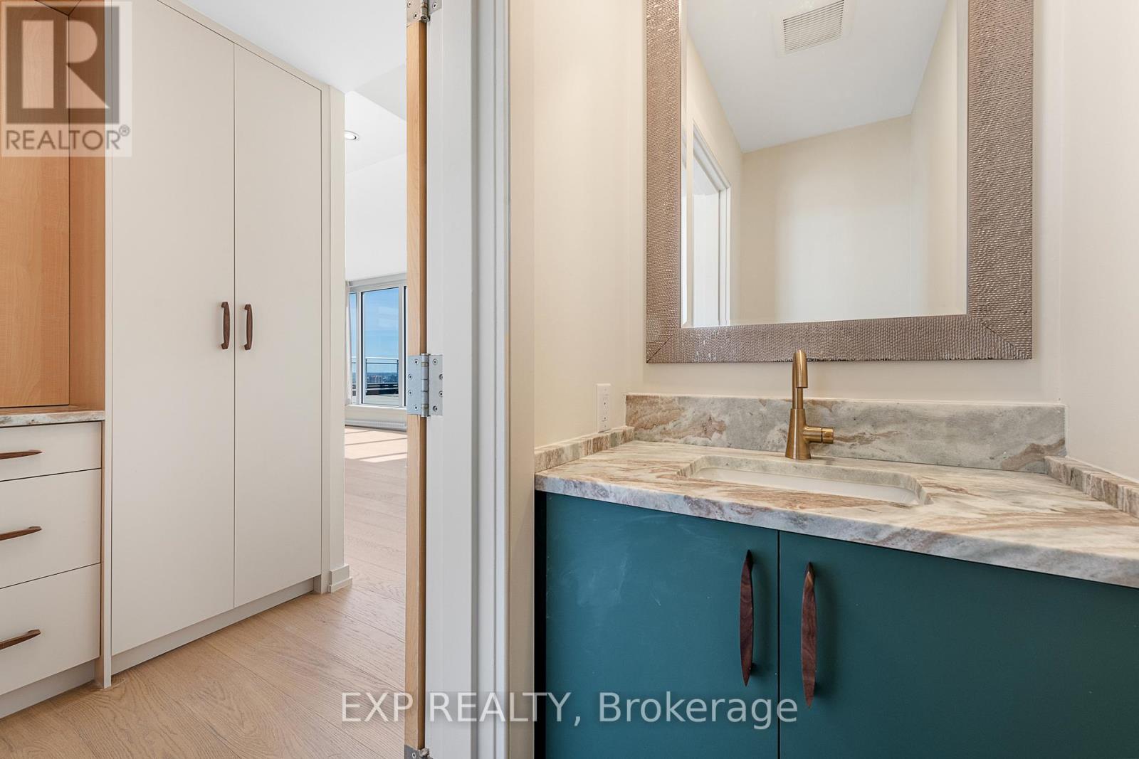 2309 - 324 Laurier Avenue W, Ottawa, Ontario  K1N 6P6 - Photo 4 - X12449837