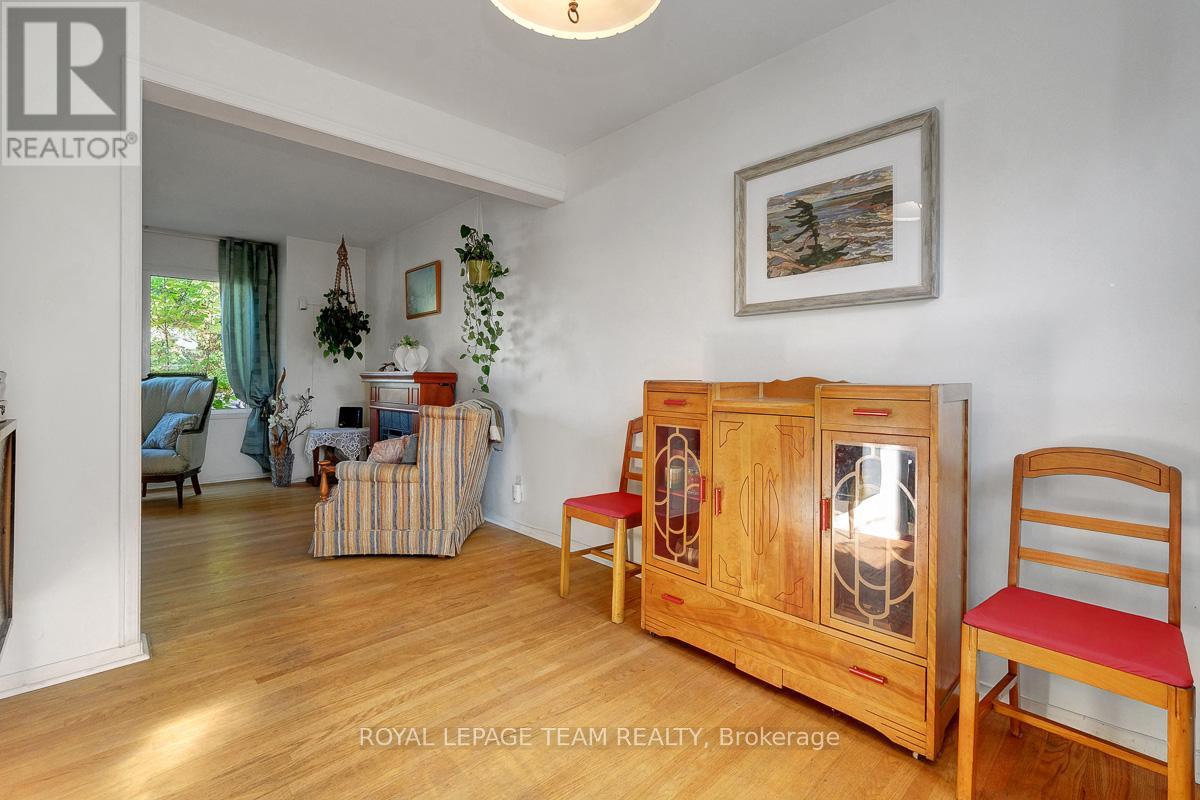 1154 Brookfield Road E, Ottawa, Ontario  K1V 6H7 - Photo 13 - X12449848
