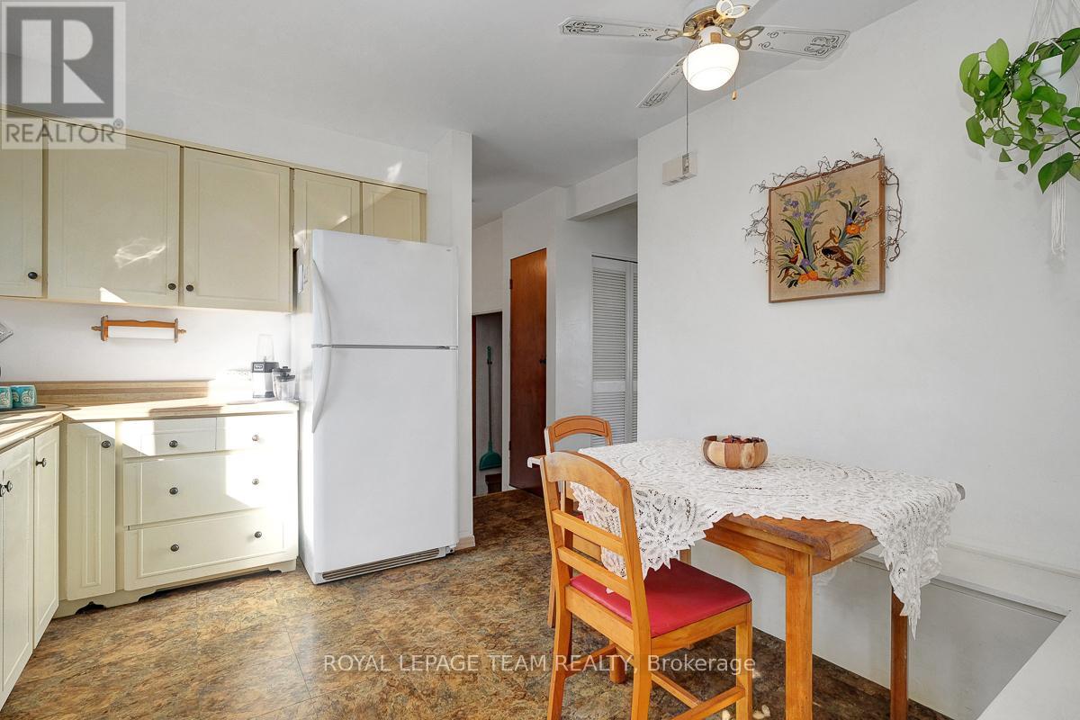 1154 Brookfield Road E, Ottawa, Ontario  K1V 6H7 - Photo 16 - X12449848
