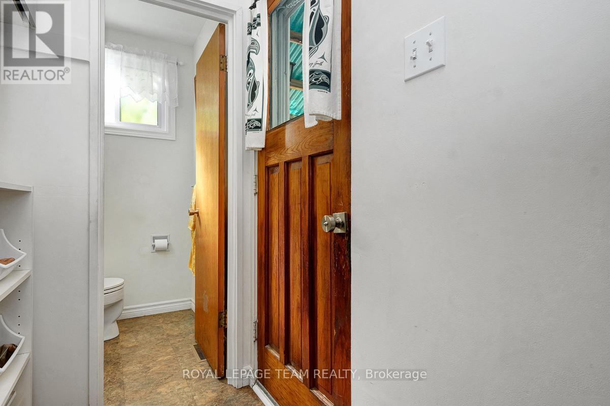 1154 Brookfield Road E, Ottawa, Ontario  K1V 6H7 - Photo 21 - X12449848