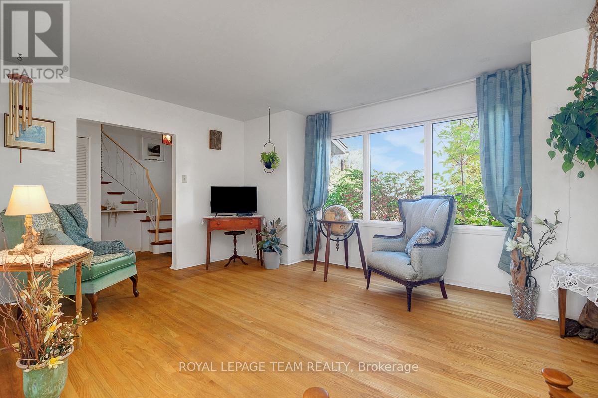 1154 Brookfield Road E, Ottawa, Ontario  K1V 6H7 - Photo 9 - X12449848