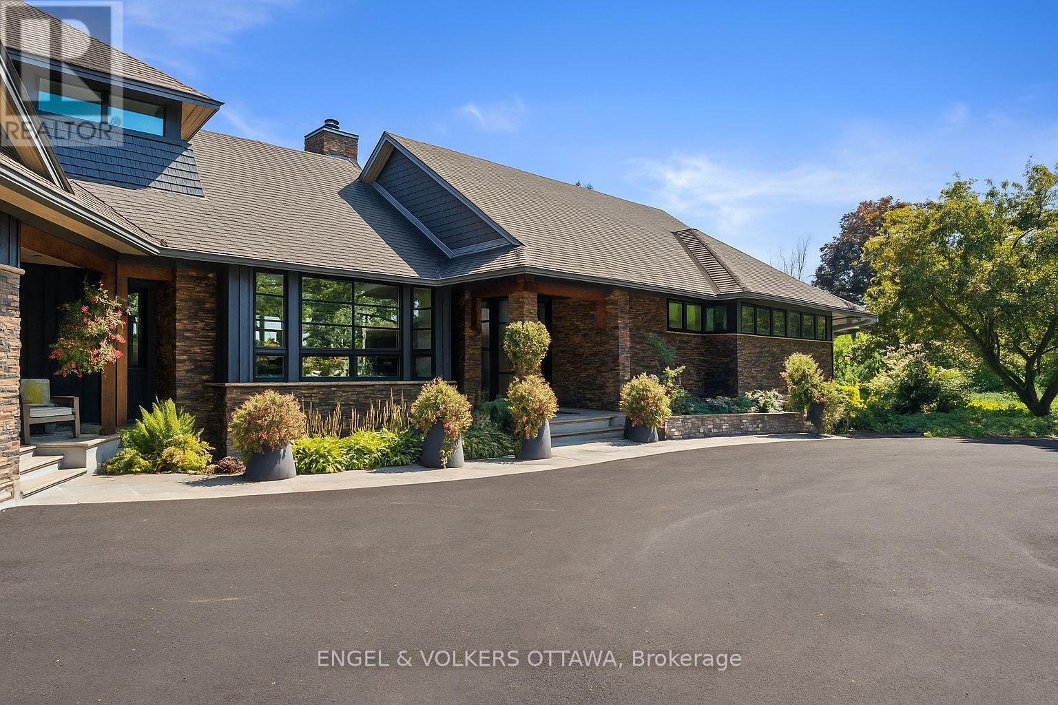 6351 Rideau Valley Drive N, Ottawa, Ontario  K4M 1B3 - Photo 7 - X12449857