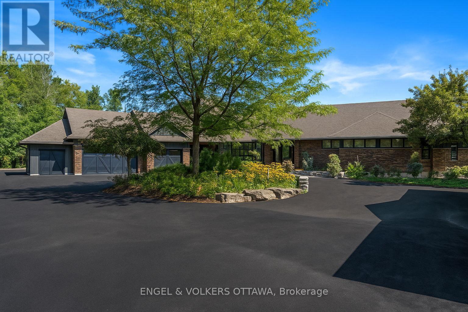 6351 Rideau Valley Drive N, Ottawa, Ontario  K4M 1B3 - Photo 9 - X12449857