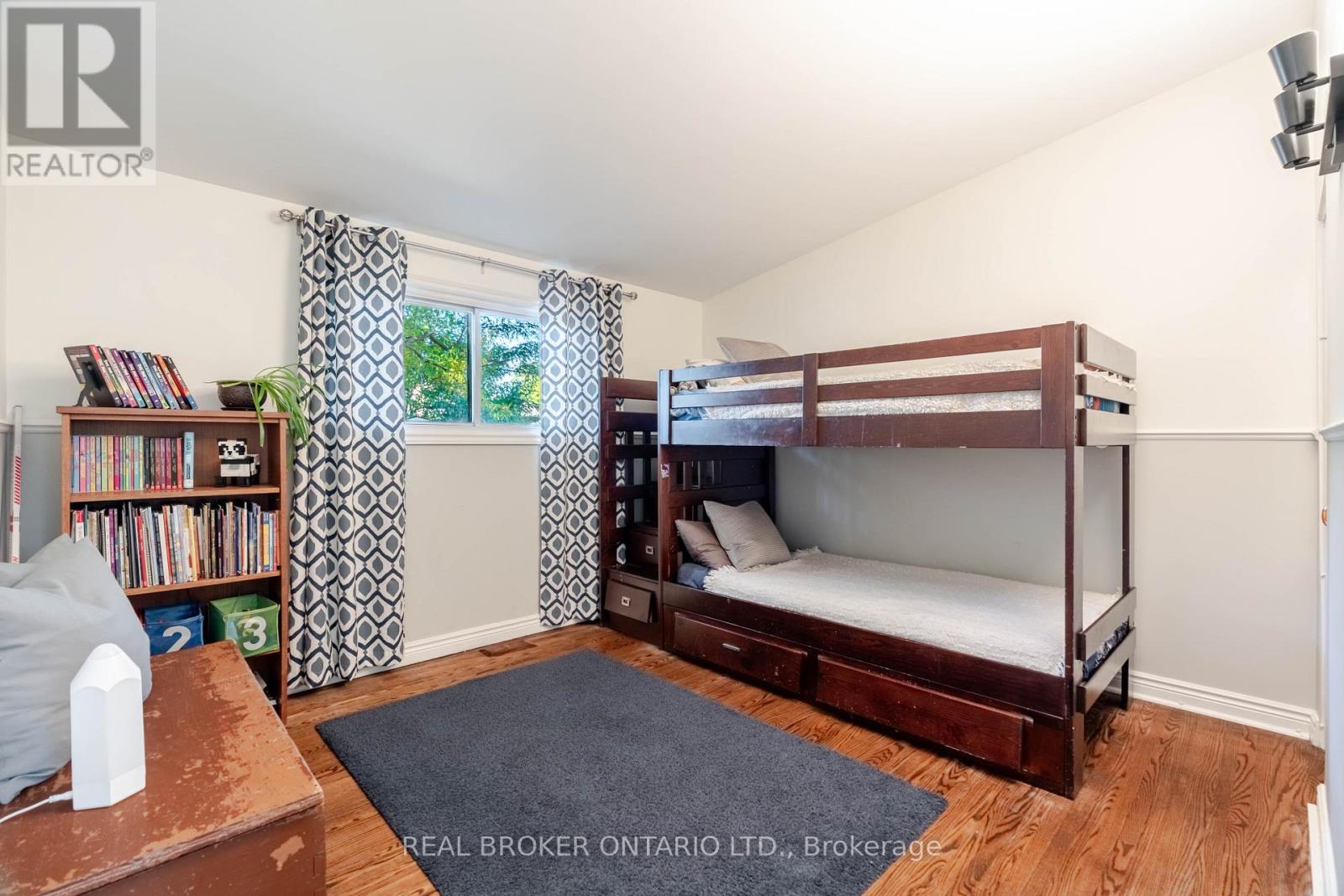 2070 Cornish Street, Ottawa, Ontario  K1G 2R8 - Photo 13 - X12449858