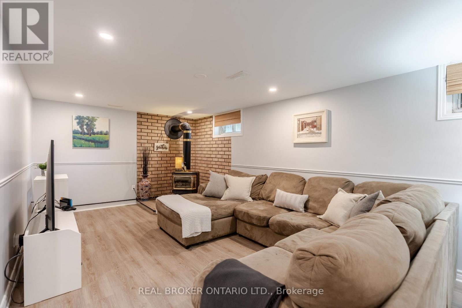 2070 Cornish Street, Ottawa, Ontario  K1G 2R8 - Photo 21 - X12449858