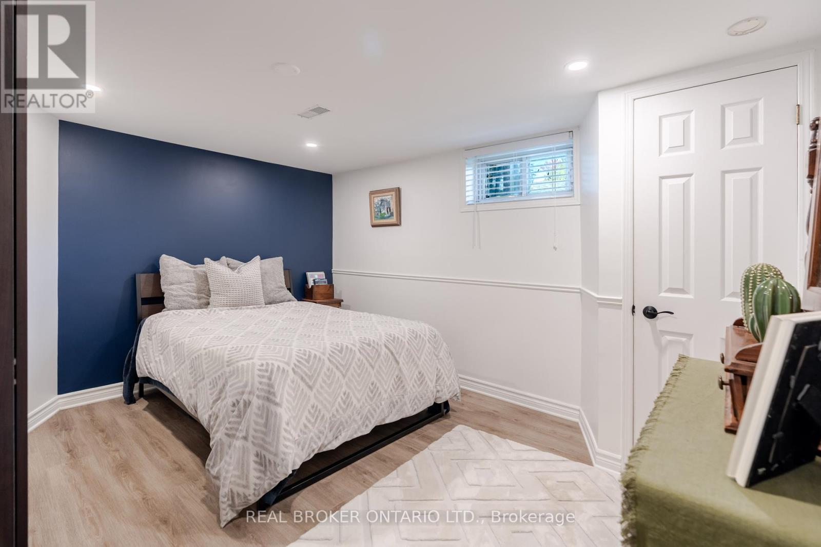 2070 Cornish Street, Ottawa, Ontario  K1G 2R8 - Photo 23 - X12449858