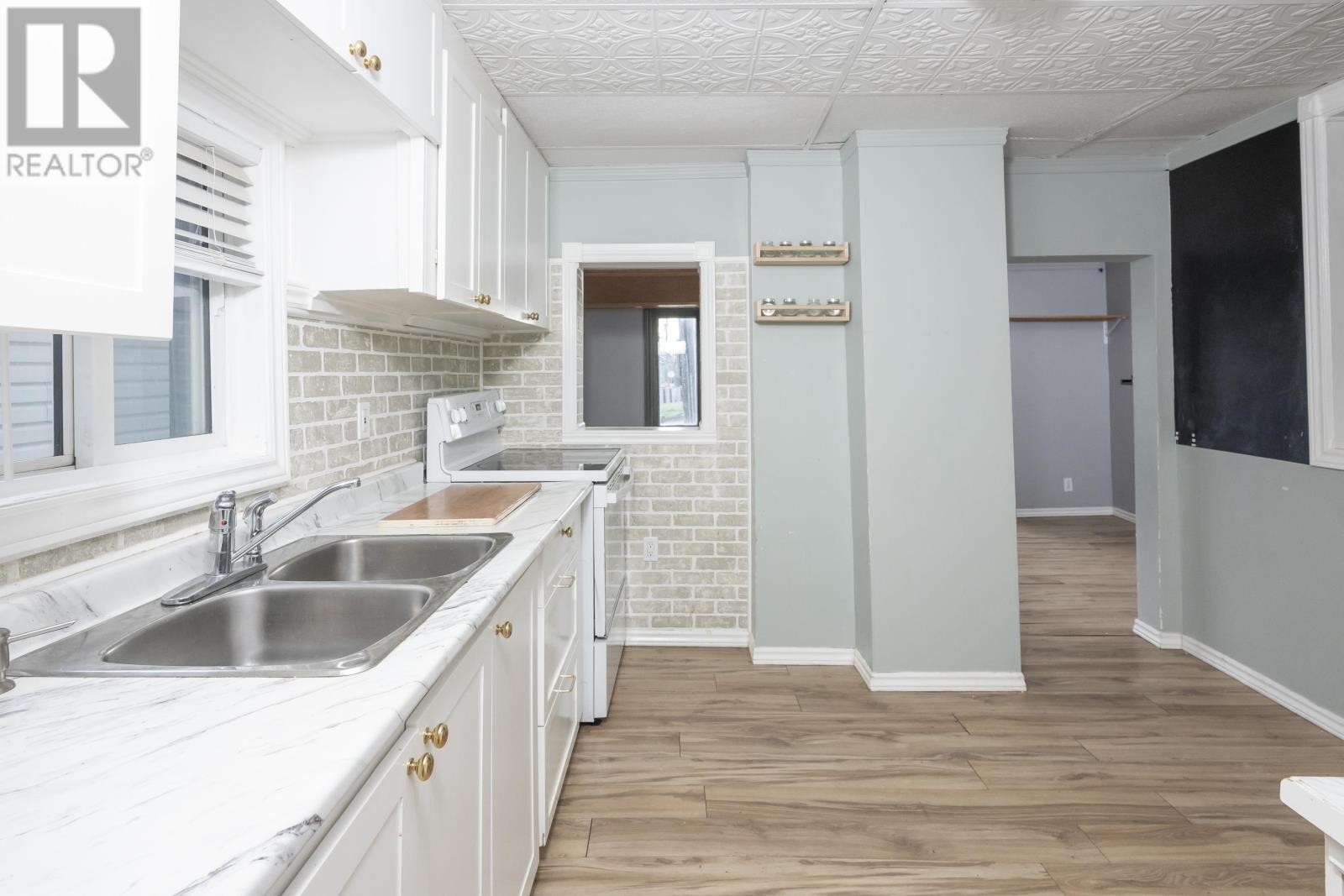 128 High St N, Thunder Bay, Ontario  P7A 5R4 - Photo 9 - TB253029