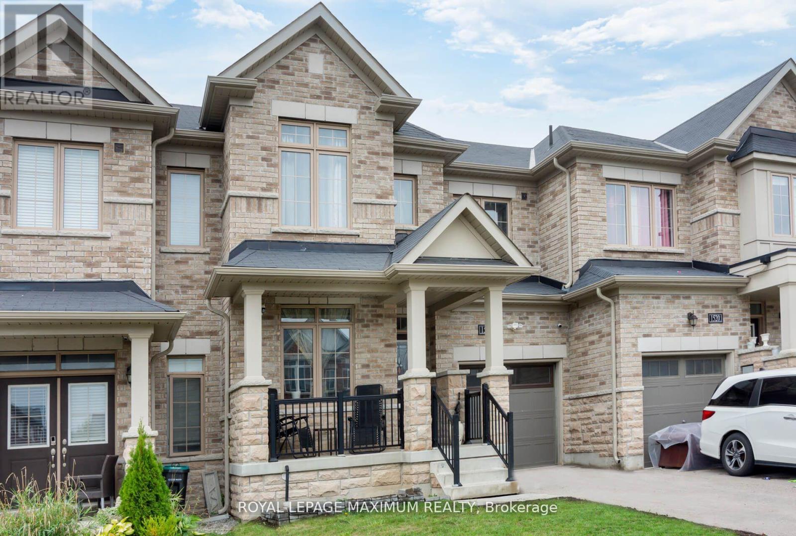 1518 Farrow Crescent, Innisfil, Ontario  L9S 0L6 - Photo 2 - N12449598