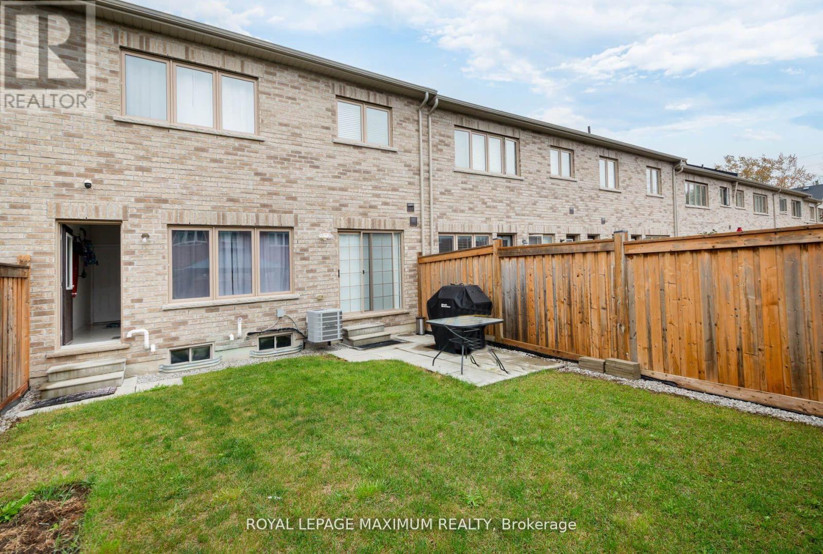 1518 Farrow Crescent, Innisfil, Ontario  L9S 0L6 - Photo 33 - N12449598