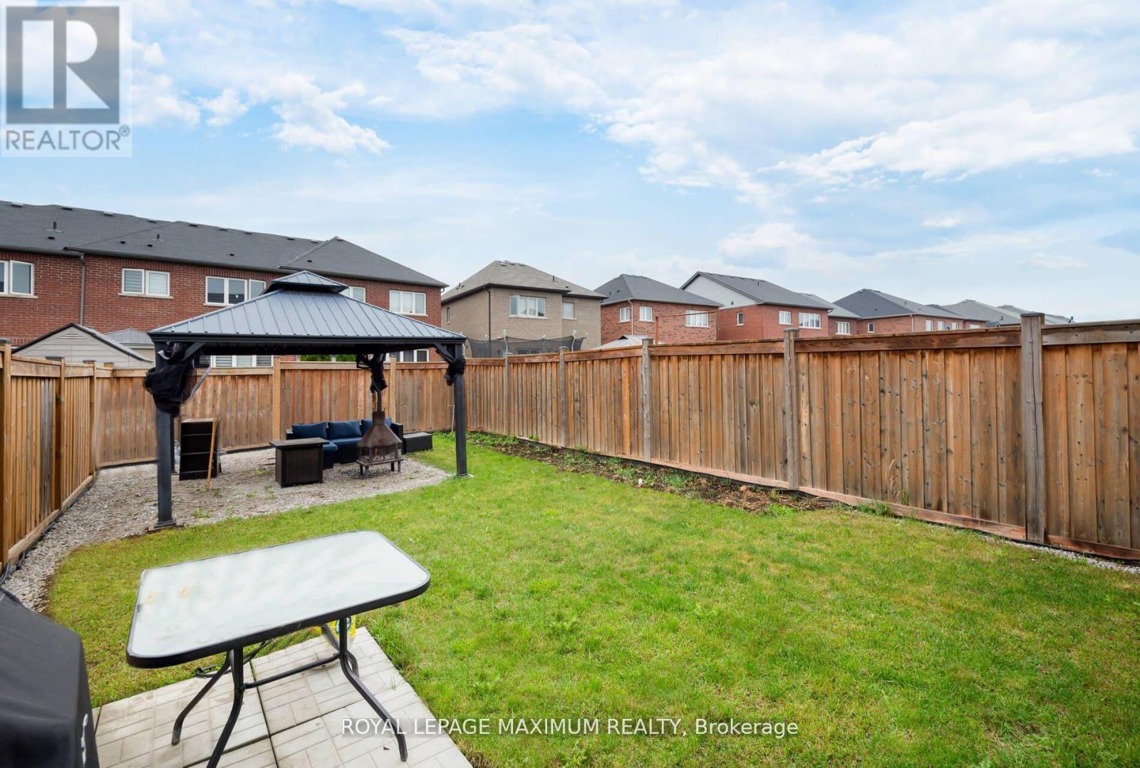 1518 Farrow Crescent, Innisfil, Ontario  L9S 0L6 - Photo 34 - N12449598