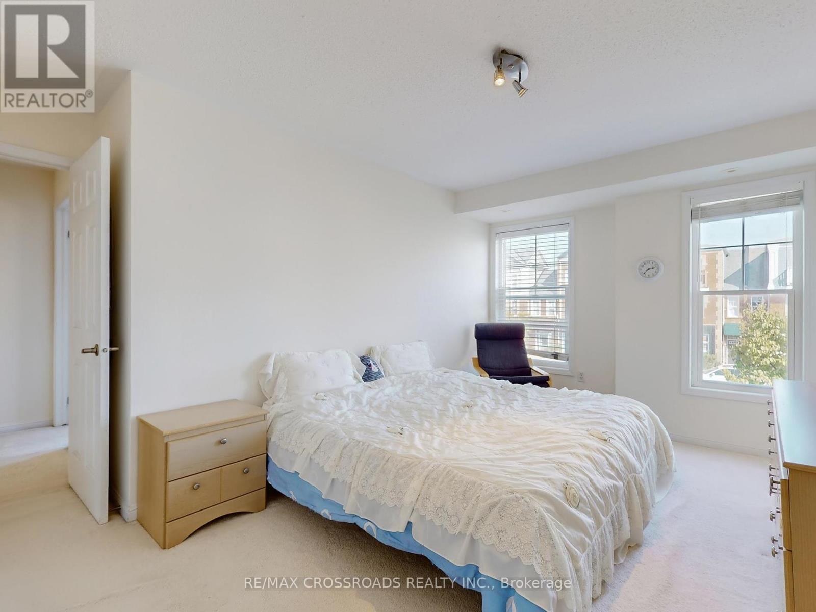 2723 Bur Oak Avenue, Markham, Ontario  L6B 1K7 - Photo 17 - N12449605