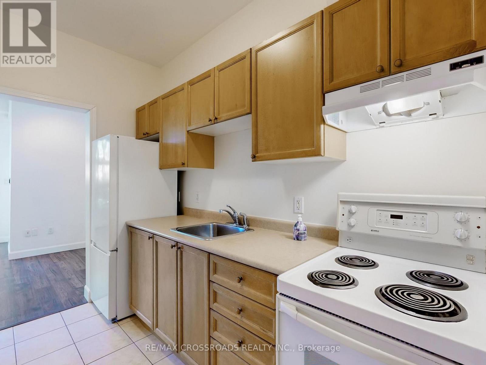 2723 Bur Oak Avenue, Markham, Ontario  L6B 1K7 - Photo 34 - N12449605