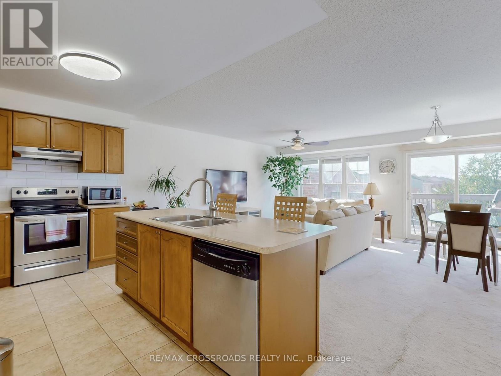 2723 Bur Oak Avenue, Markham, Ontario  L6B 1K7 - Photo 7 - N12449605