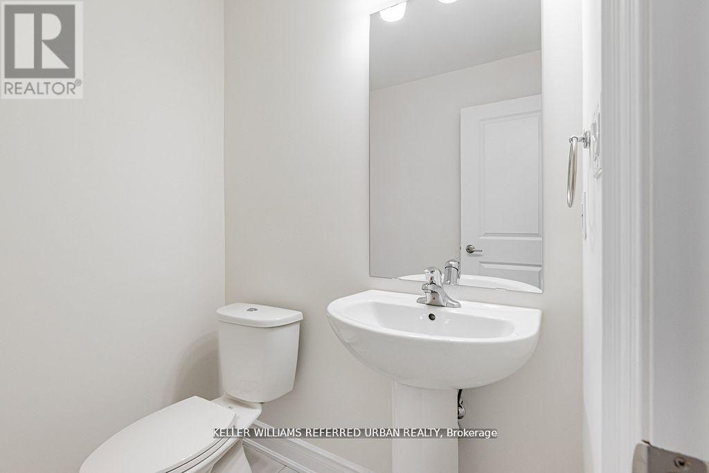 351 Tennant Circle, Vaughan, Ontario  L4H 5L2 - Photo 7 - N12449606