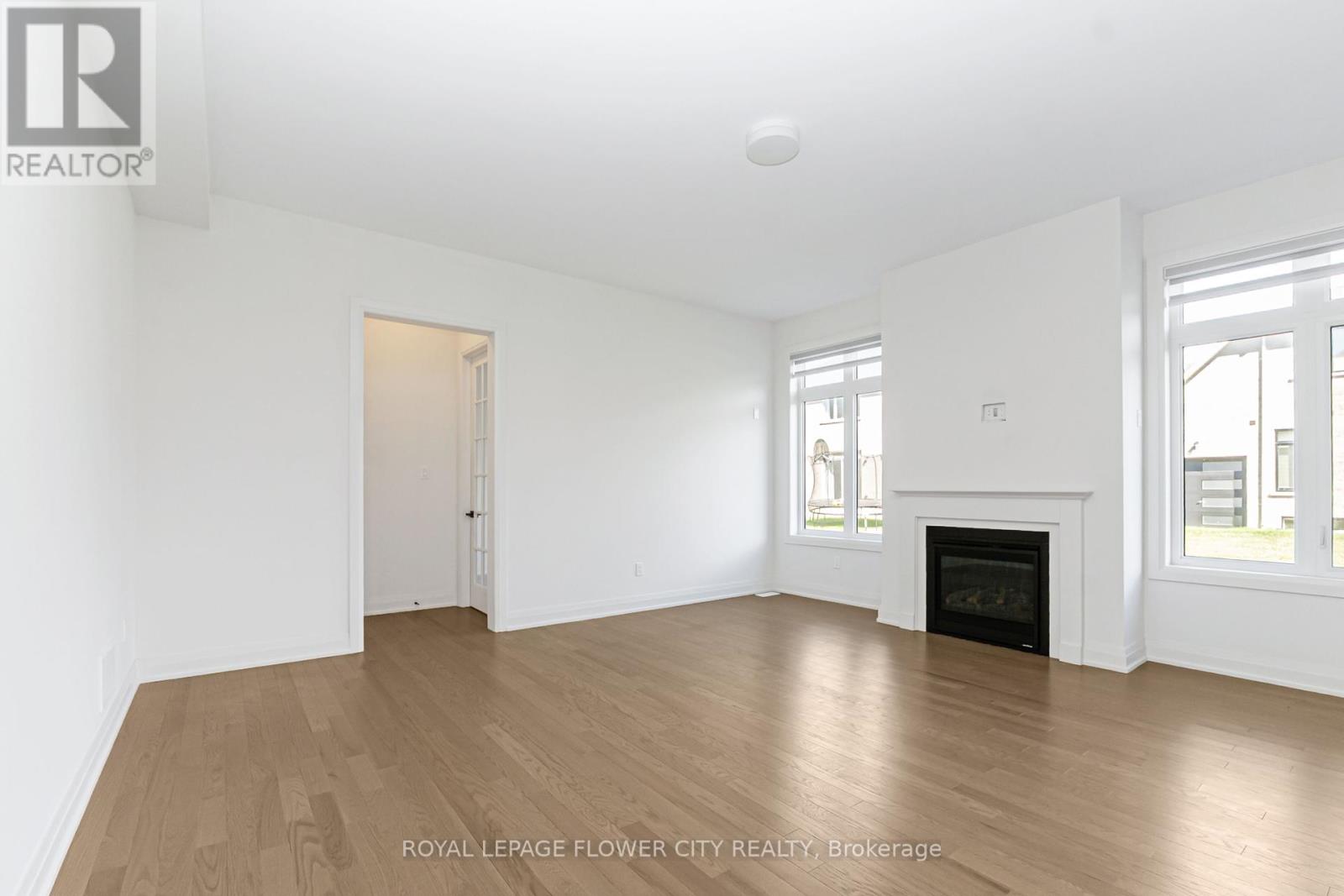 11 Wintergreen Lane N, Adjala-Tosorontio, Ontario  L0G 1W0 - Photo 4 - N12449626