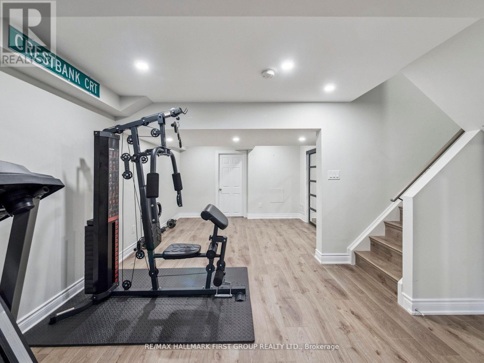 20 Crestbank Court, Vaughan, Ontario  L6A 0B2 - Photo 43 - N12449635