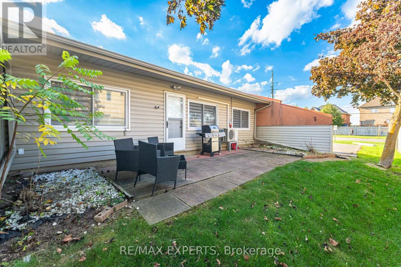 22 - 77 Mill Street E, New Tecumseth, Ontario  L0G 1W0 - Photo 36 - N12449639