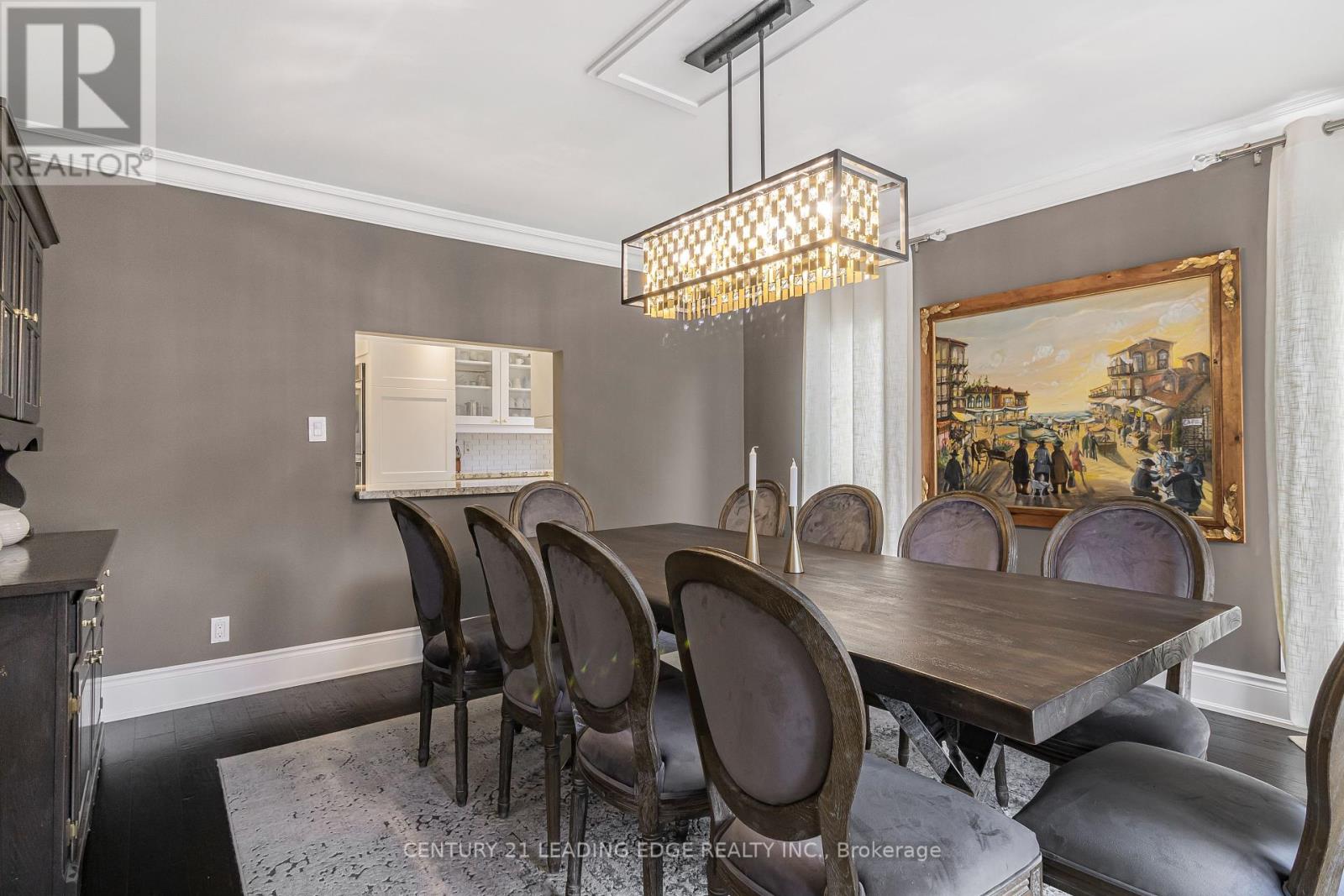45 Pleasant Avenue, East Gwillimbury, Ontario  L9N 1A2 - Photo 7 - N12449650