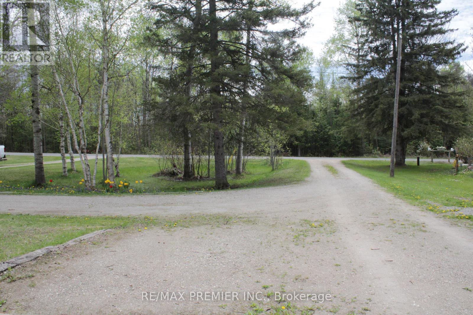 5258 30th Side Road, Essa, Ontario  L0M 1T0 - Photo 30 - N12449690