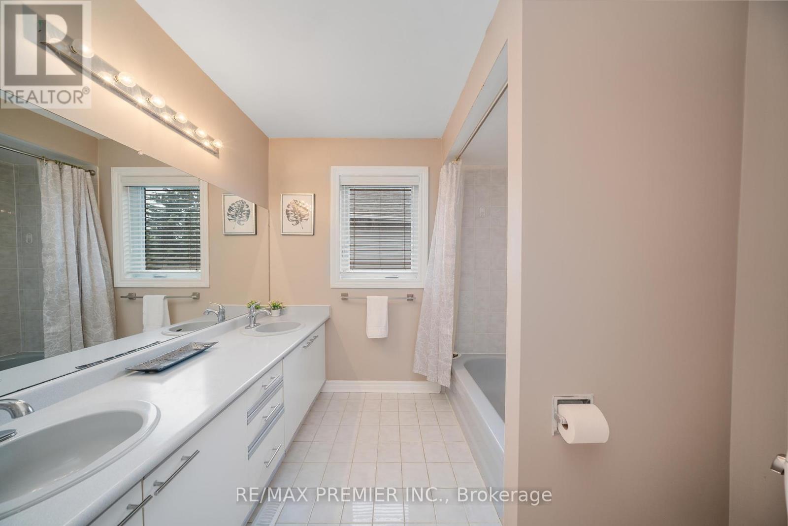 618 Ponting Place, Newmarket, Ontario  L3X 1T4 - Photo 23 - N12449734