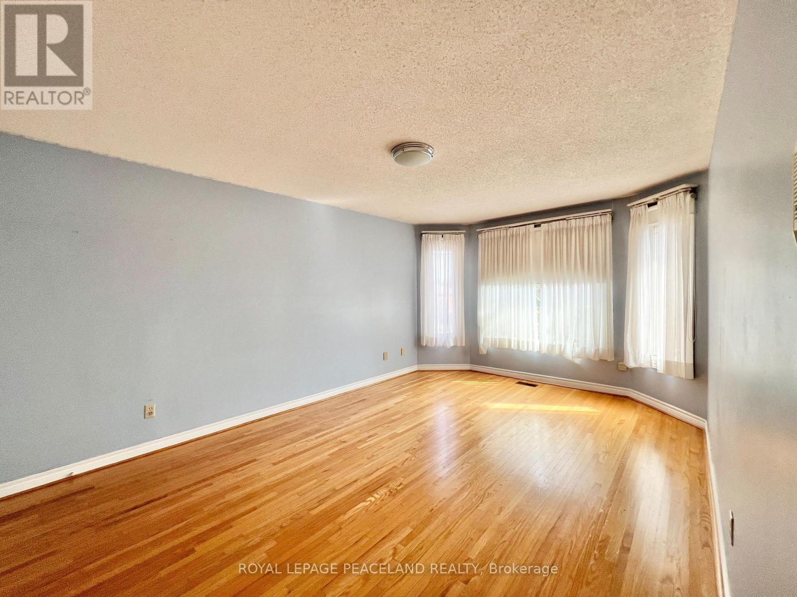 186 Marsi Road, Richmond Hill, Ontario  L4C 5S8 - Photo 11 - N12449746